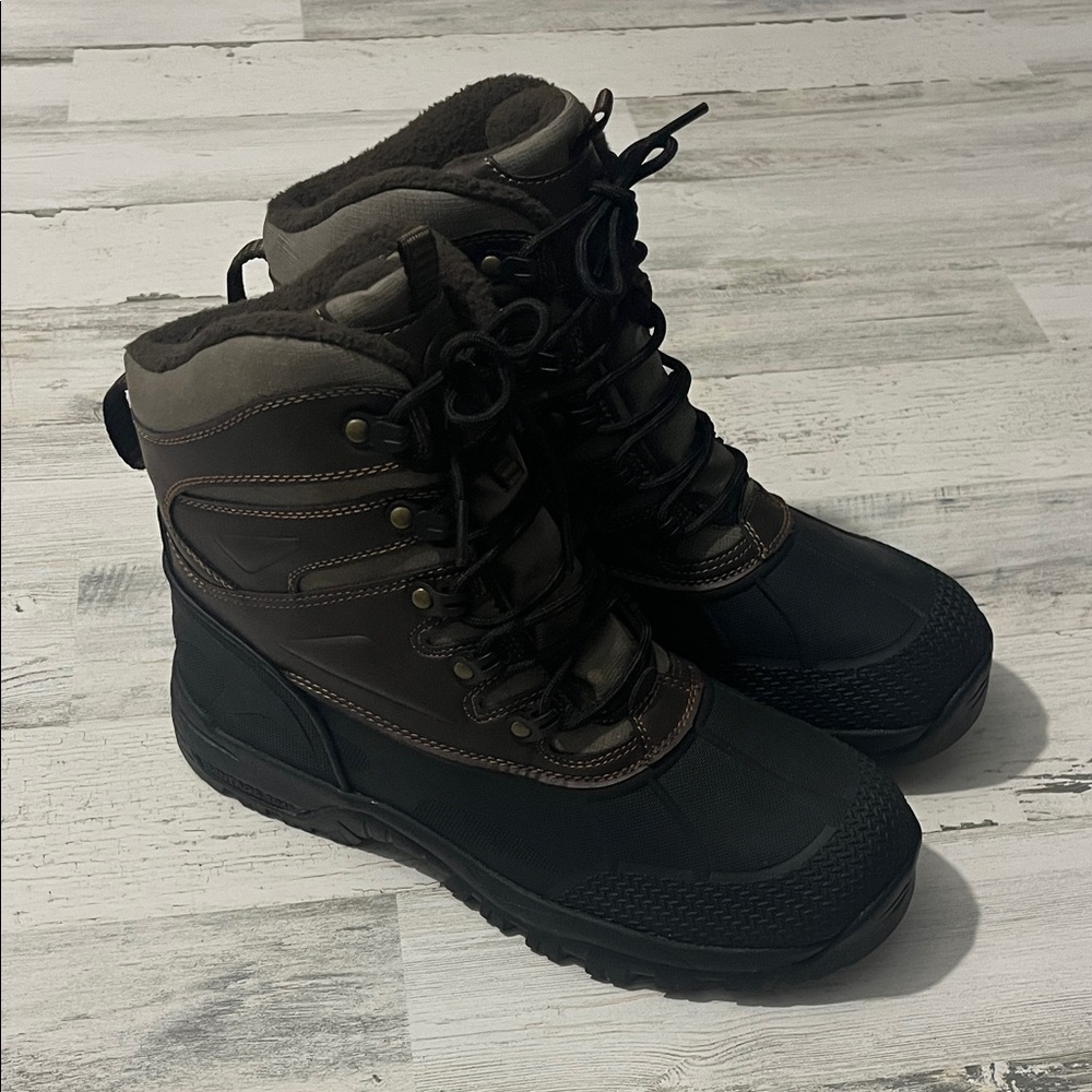 Khombu Men's Black and Brown Winter Boots Size 10